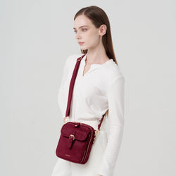 #color_burgundy_suede
