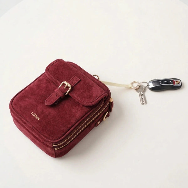 #color_burgundy_suede