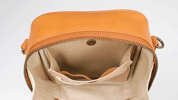 Flange crossbody